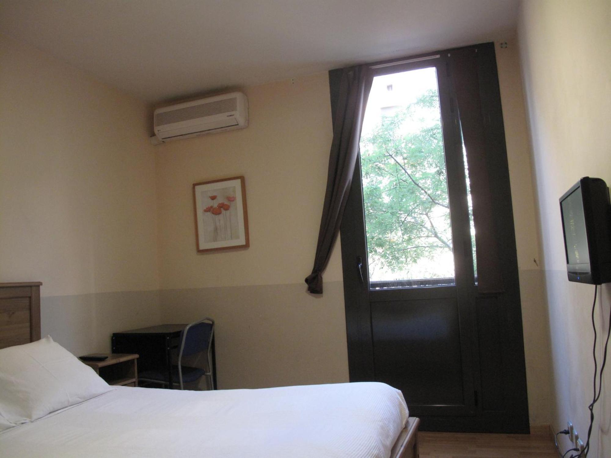 Hostal Lk Barcelona Exterior foto