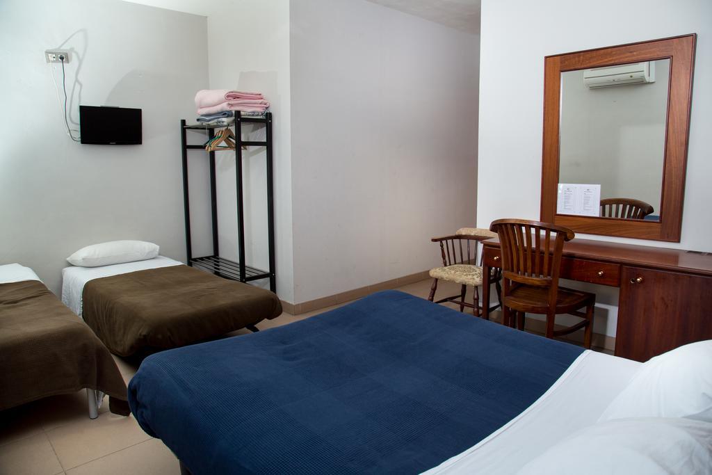 Hostal Lk Barcelona Exterior foto